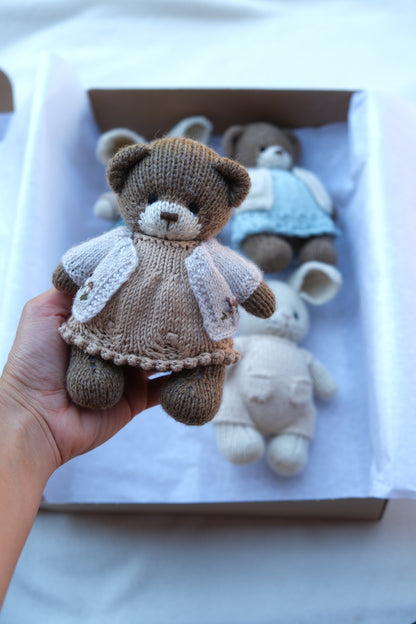 Knitted toys