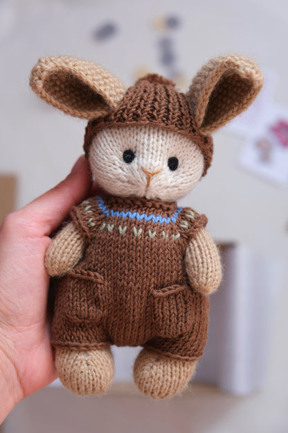 Knitted toys