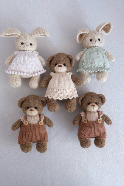 Knitted toys