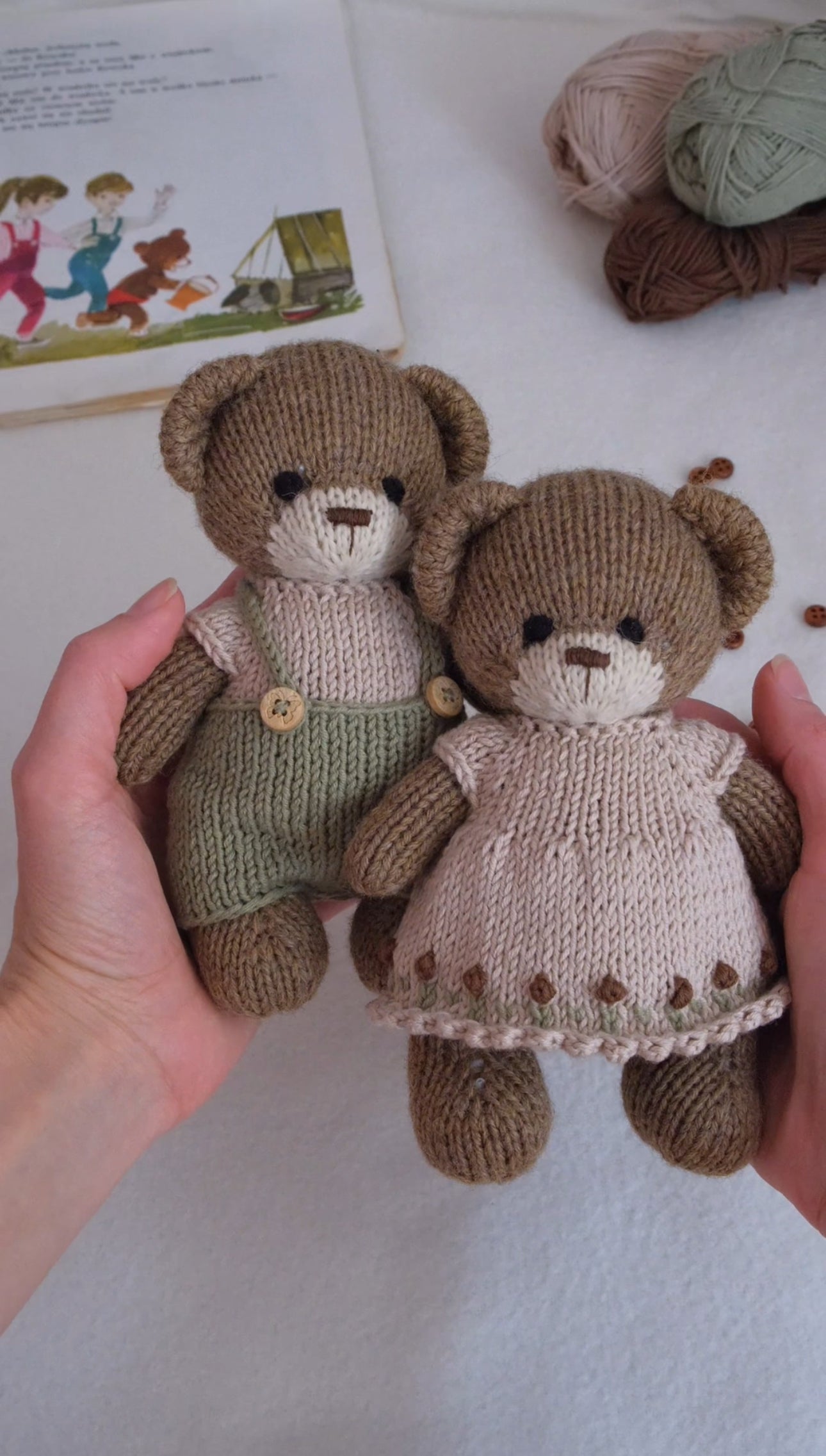 Knitted toys